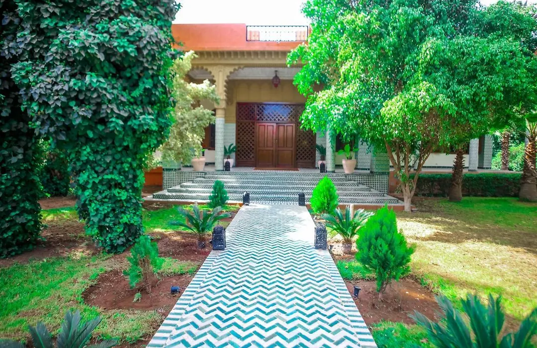 The Red House-1